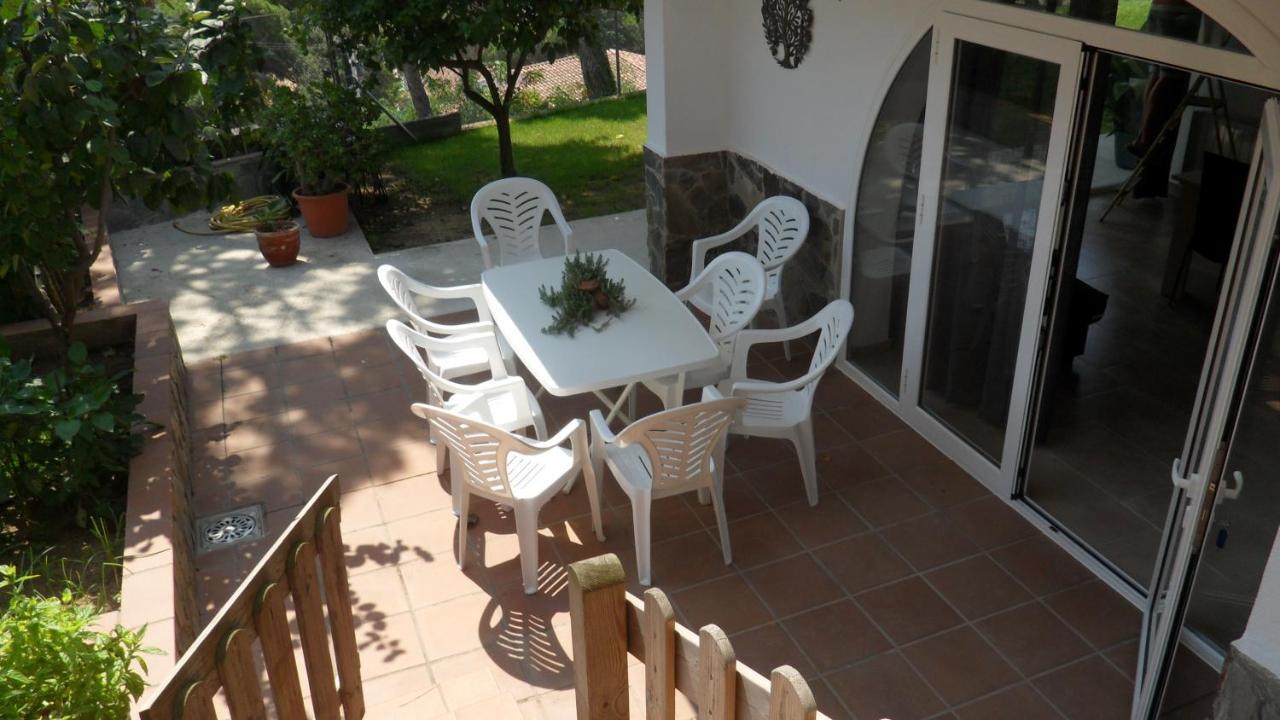 Sea-view Cozy Aptm W Amazing Pool & Trampoline For Kids!