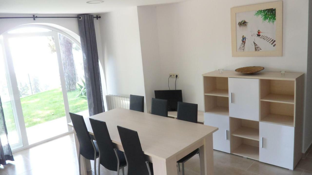 Sea-view Cozy Aptm W Amazing Pool & Trampoline For Kids! *